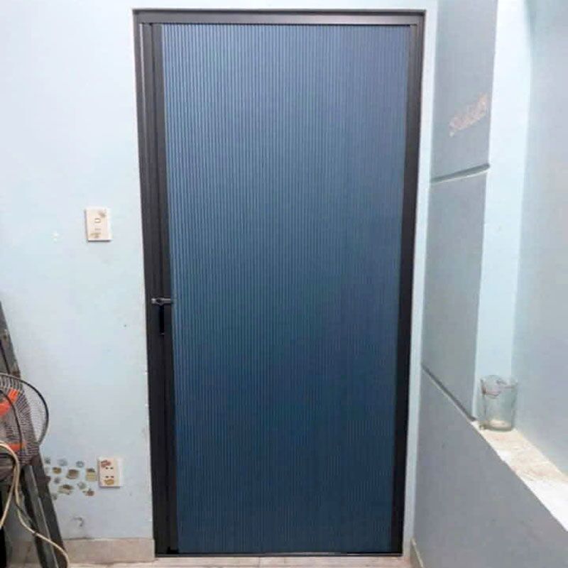 Vách ngăn cầu thang tổ ong có thể xếp gọn về một bên, không chiếm diện tích lối đi.